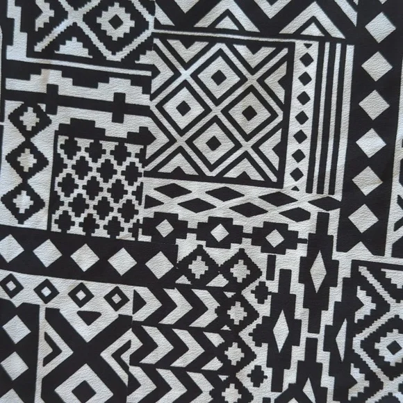 Faded Glory High Low Sleeveless Top XL Black White Pattern - Picture 7 of 14